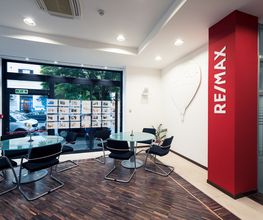 RE/MAX Maison immagine 16