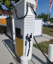 Shell Recharge Charging Station Bild 1