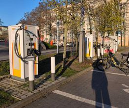 Shell Recharge Charging Station Bild 3