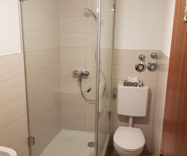 MEINE GLAS DUSCHE - Rahmenlose Duschwände, Duschkabinen, Duschabtrennungen aus Glas im Raum München, Augsburg, Ingolstadt, Landshut, Rosenheim, Allgäu, Oberbayern, Schwaben, Niederbayern.