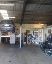 GARAGE LEZARD PNEUS image 2