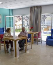 Residencia de Ancianos Castillo | VITALIA HOME imagen 5