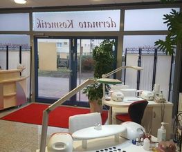dermato Kosmetik Bild 3