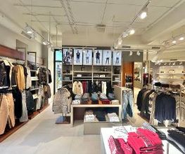GUESS immagine 4