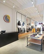 Carhartt WIP Store Ibiza imagen 2