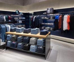 Calvin Klein Jeans immagine 3
