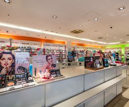 Douglas Köln Arcaden Kalk Bild 2