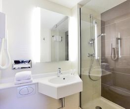 Hôtel Kyriad image 14