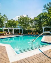 Broadlands Apartments image 12