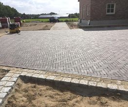Mensinck- Middelbeers Bestratingsmaterialen afbeelding 4