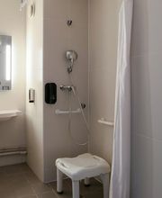 B&B HOTEL Marseille Euromed image 13