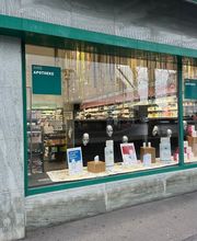 fenster-amavita-apotheke-zug