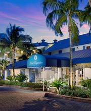 Olde Marco Island Inn & Suites image 2
