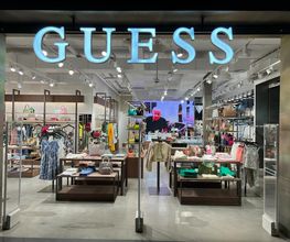 GUESS imagen 1