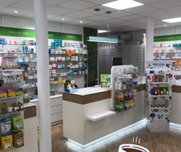 Löwen Apotheke, Dr. Med. Stefan Spaniel Bild 3