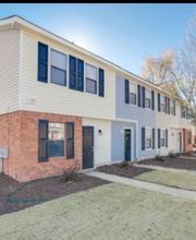 Petersburg Place Apartments image 3