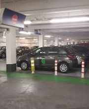 intérieur du parking Mairie du 17ème à Paris