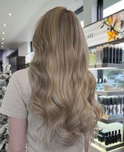 Salon Dulay - Mills 50 District image 12