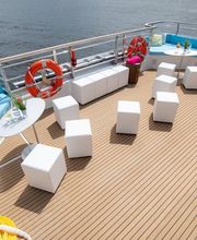 Solarwaterworld Hafen: Schiffsrundfahrten und Sightseeing Touren in Berlin mit Solar-Katamaran Bild 5