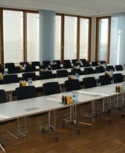 VR TeilhaberBank Hauptstelle Am Tullnaupark Bild 5