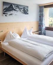 Jungfrau Lodge, Annex Crystal