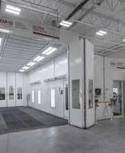 Crash Champions LUXE | EV Certified Repair Glenview image 2