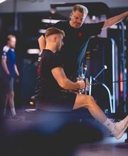Beweglichkeits- und Koordinationstraining im Fitnessstudio - David Nikolaitschik - Personal Trainer in Mannheim