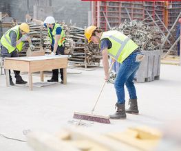 Rohe GmbH Gebäudereinigung Bild 6