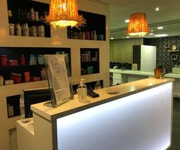 Le Salon De Coiffure image 10