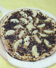 Louis Pizzas image 3