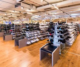 MUECKE Fürth im Hornschuch Center Schuhe