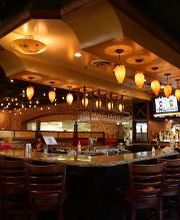 Full bar with speciality cocktails