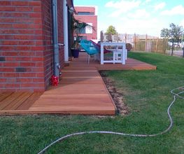 Terrassenbau Holz
