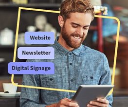 Der Gastronom im Bild plant mit seinem Tablet erfolgreiches Marketing per Website, Newsletter & Digital Signage dank Gastronovi. Erreicht Gäste gezielt & präsentiert digital.