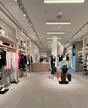 Lacoste Lorient image 5