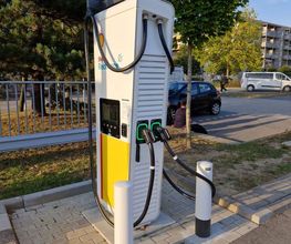 Shell Recharge Charging Station Bild 1