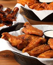 Hickory Tavern image 18