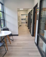 River Oak Vet image 1