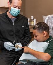 Leslie C. Pinson, DDS image 2