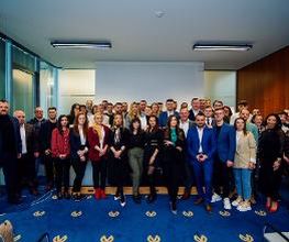 Mihail Chergan und Team Bild 1