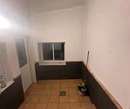 1cdfa0fe-c25a-4012-8b57-7bc621d61a3a.jpg