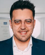 Arne Hahn - AXA Versicherung Wessel & Kollegen oHG - Kfz-Versicherung in Nürnberg
