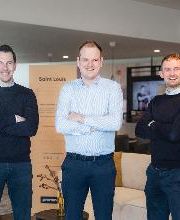 Meubelwinkel Prominent Hengelo | Relaxstoelen | Sta-op stoelen | Banken afbeelding 4