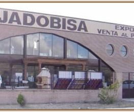 jadobisa-fachada-01.jpg