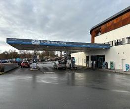 Tankstelle am E-Center Bild 2