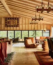 Bluebird Cady Hill Lodge image 5