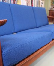 Seats Please image 11