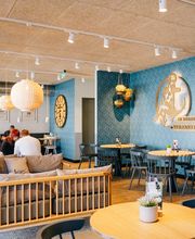 Junge Die Bäckerei. Bild 6