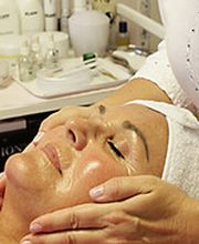 Gesichtsbehandlungen