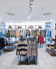GUESS imagen 5